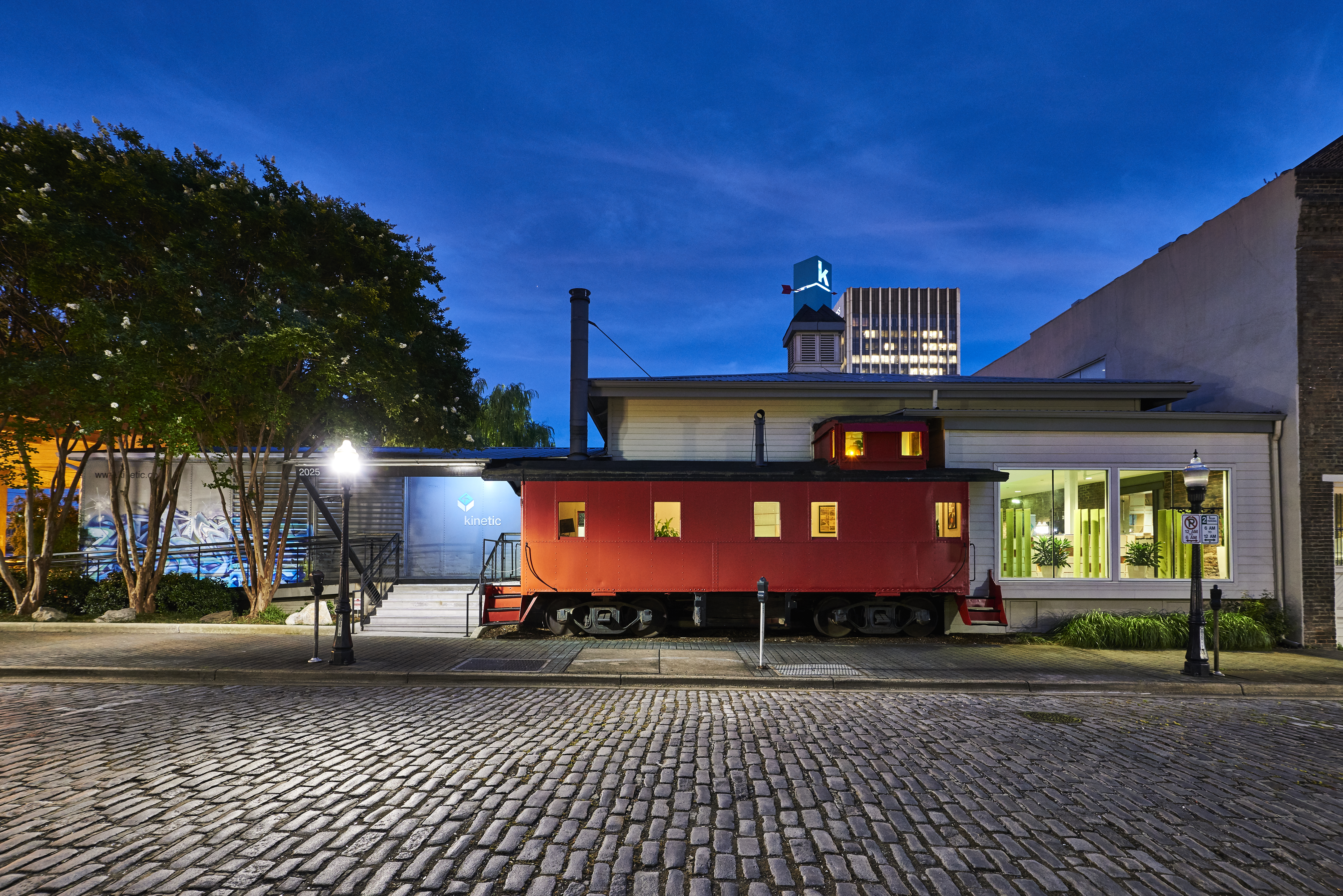 Office Space That Sparks Imagination and Ingenuity: Kinetic